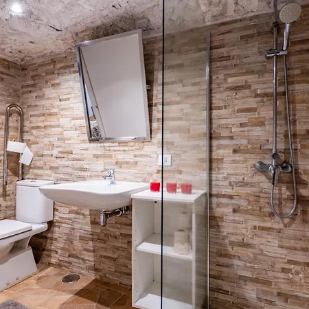 Arico Cave Experience Apartment